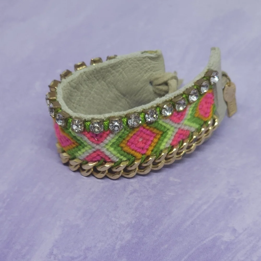 👍5 For $20 Luxury Friendship Bracelet Gold Tone & Colored Threads